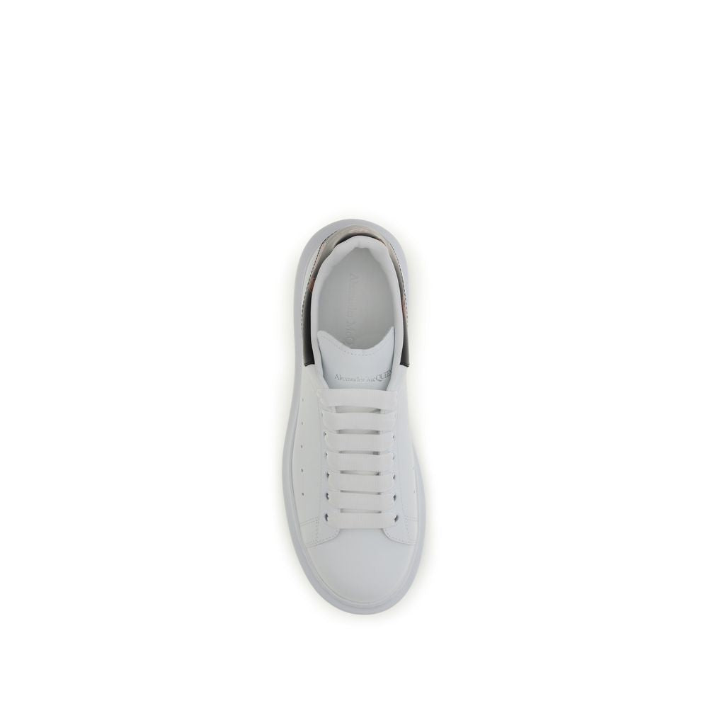 Alexander McQueen Sneaker aus weißem Kalbsleder mit dicker Sohle