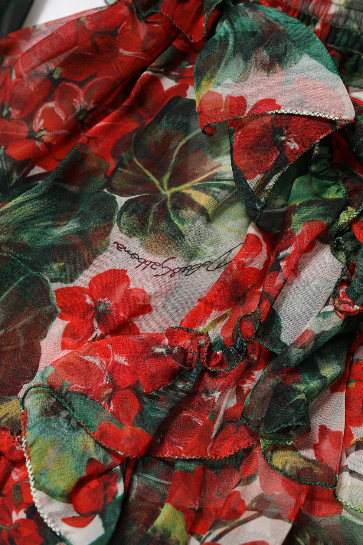 Dolce & Gabbana Mehrfarbiges Rüschen-Blumenkleid mit langen Ärmeln