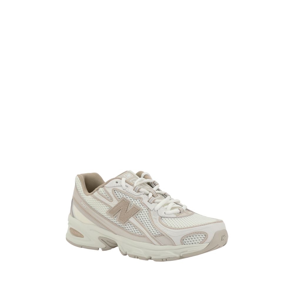New Balance Weiße Sportschuhe aus Stoff