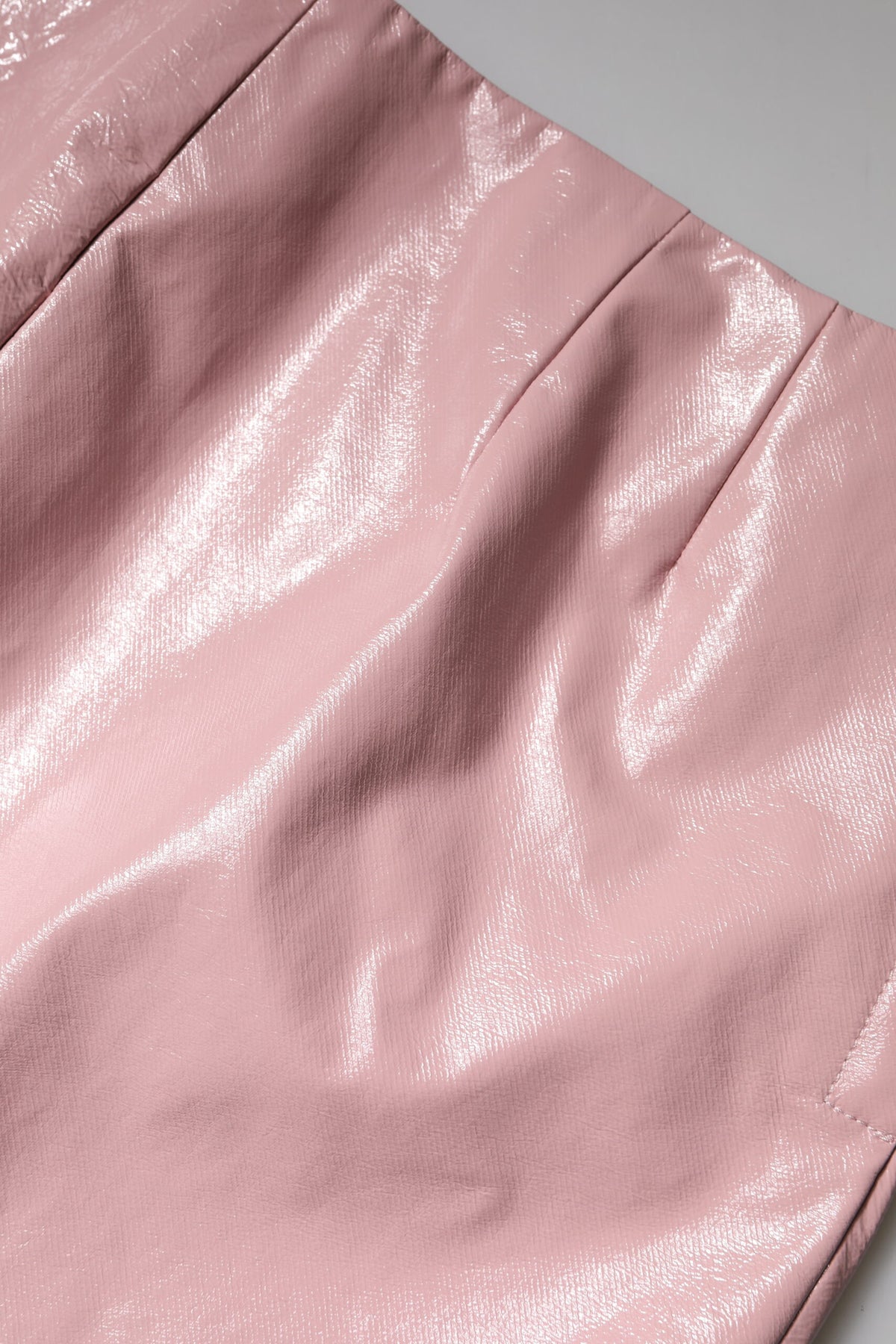 Dolce & Gabbana Glänzender pinkfarbener Minirock aus Baumwolle mit hoher Taille